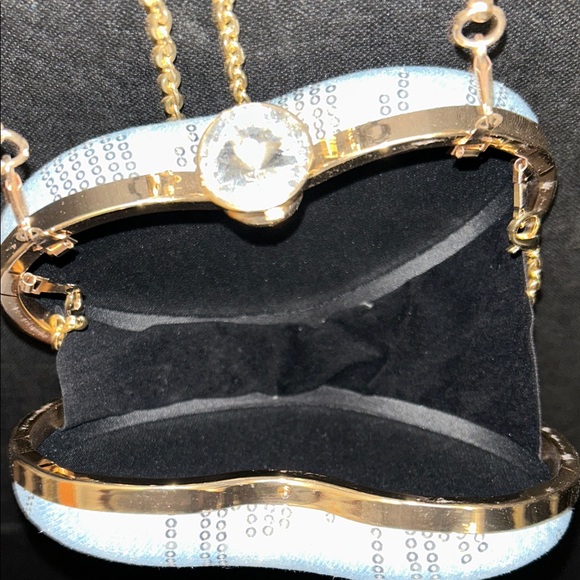 Elegant Heart-Shaped Blue Evening Bag - Picture 3 of 4